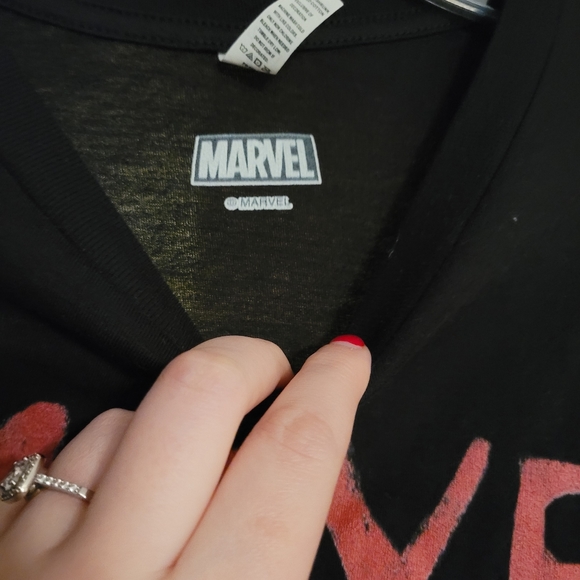 Marvel Black T-shirt - Picture 4 of 4